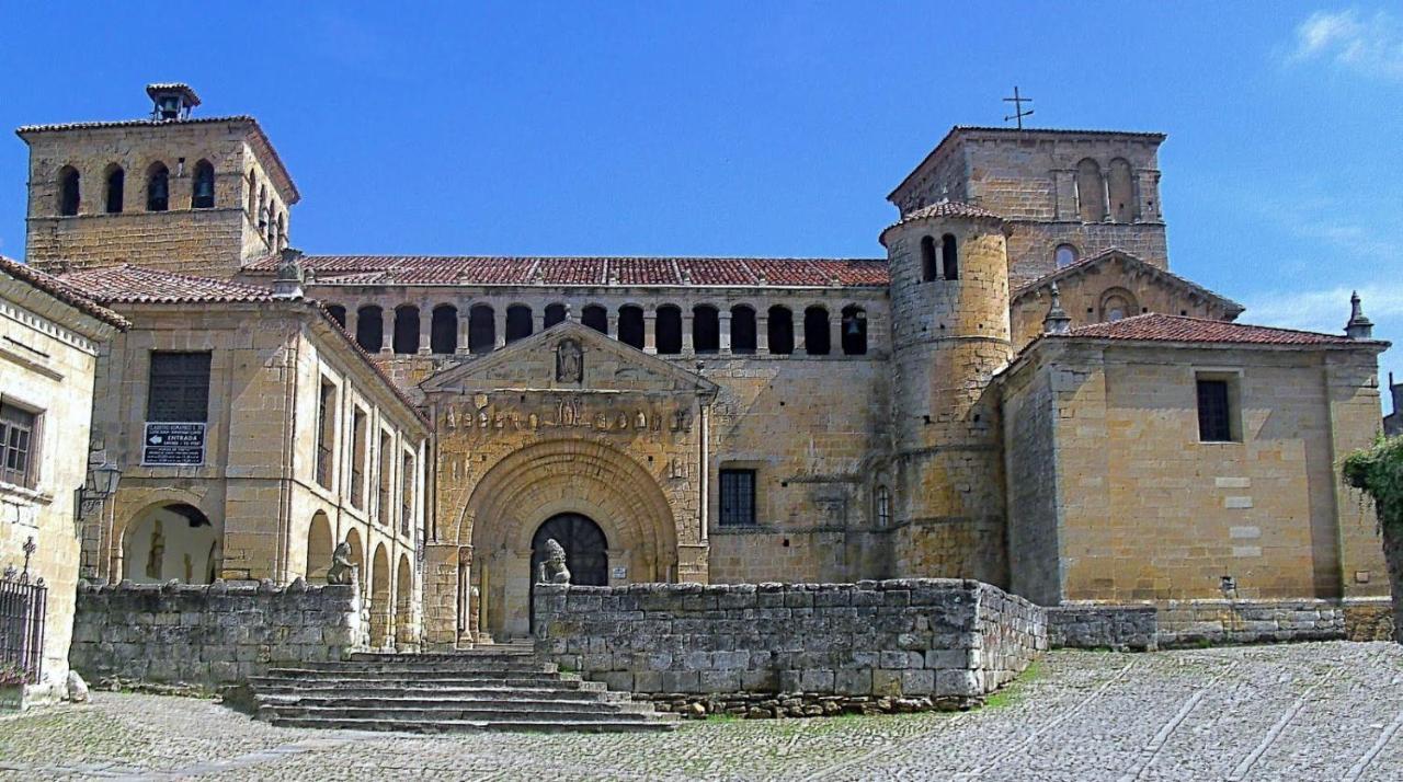 Posada Adela Santillana del Mar Exterior foto